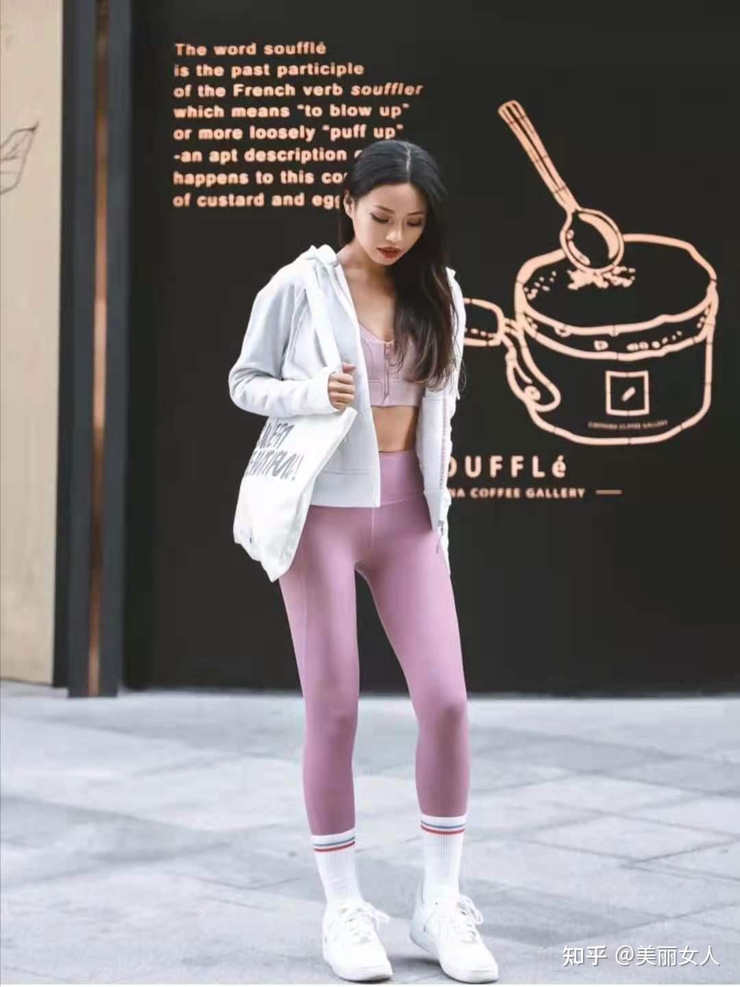 气质穿搭女人味轻熟风 v2-bcf97e397e0c03cbd530e97b7d1479a4_r.jpg