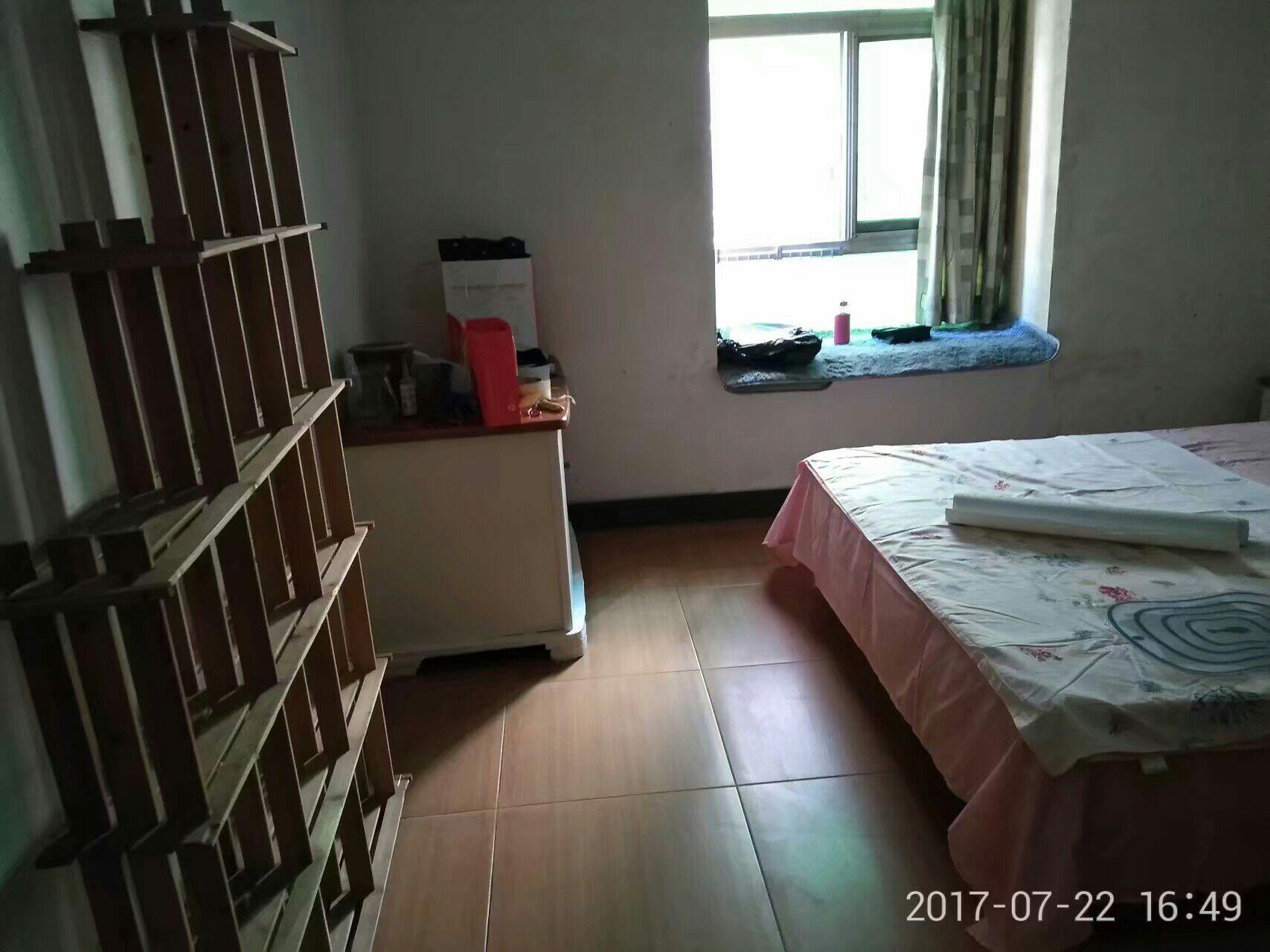 怎样改造自己的小房间 v2-bd17a3944200b71d93a834436182b3e6_r.jpg