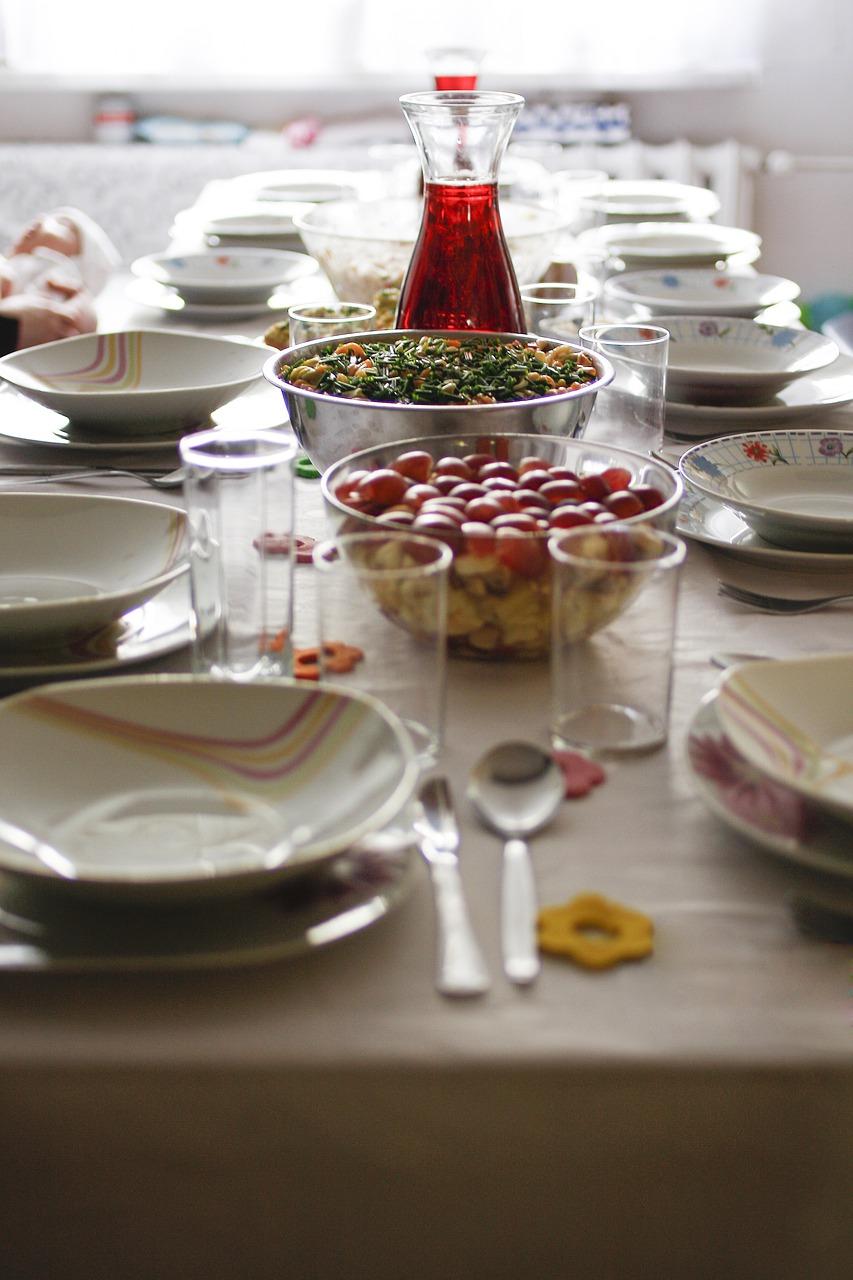 卧室窗帘选什么材质