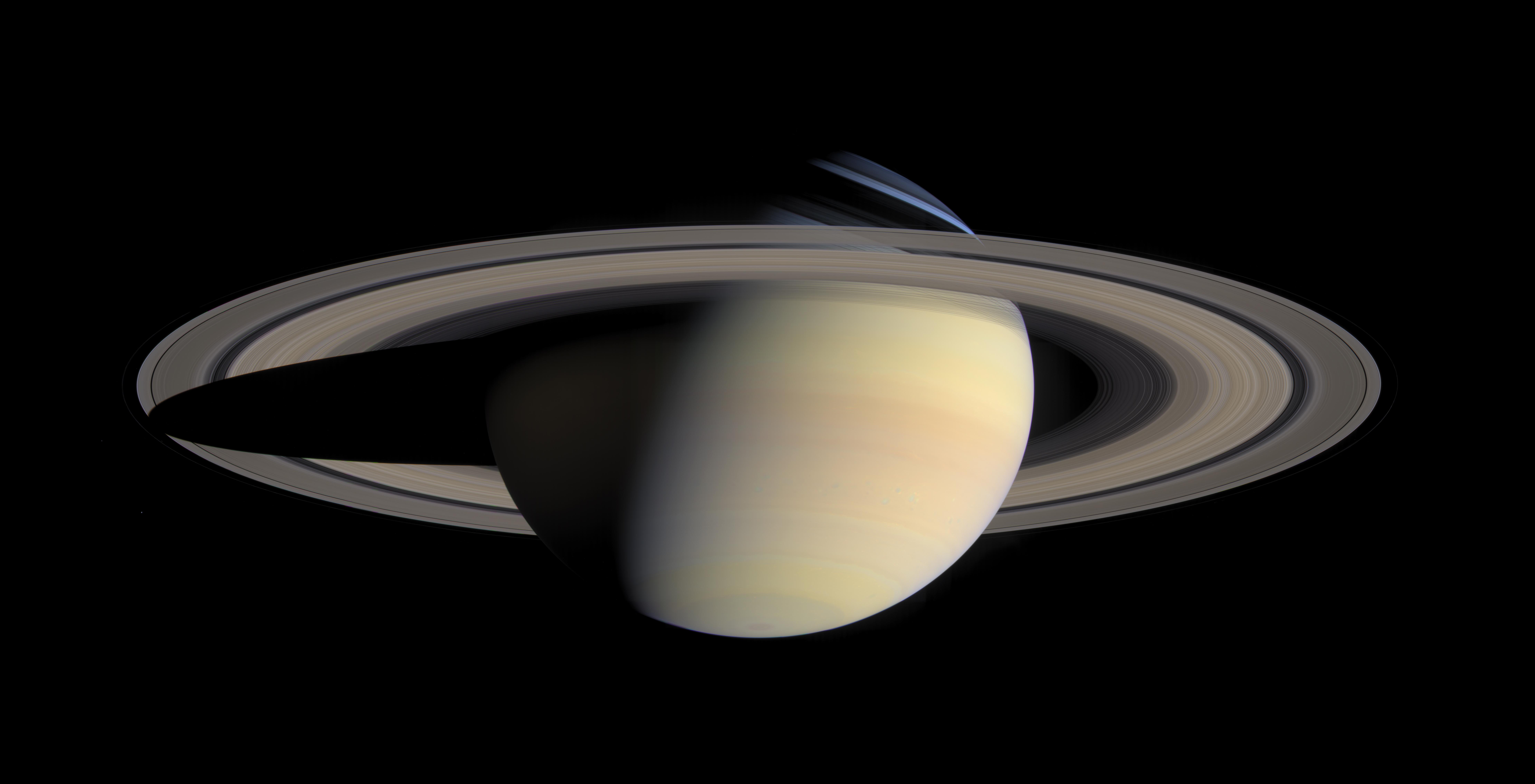 土星在光环上留下的阴影和光环在土星上留下的阴影探索土星的航海家