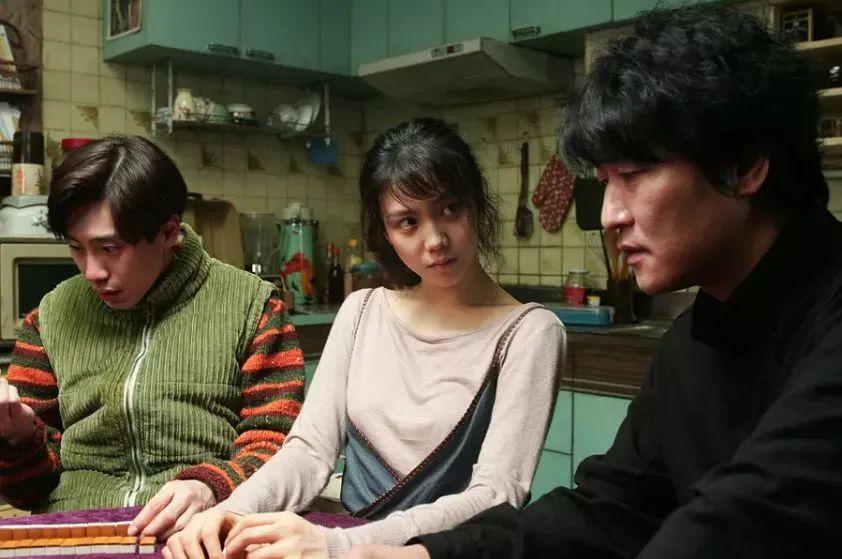 韩国电影蝙蝠因尺度太大曾遭豆瓣强制下架