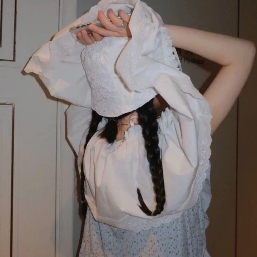 有没有这样背面的女生好看的头像