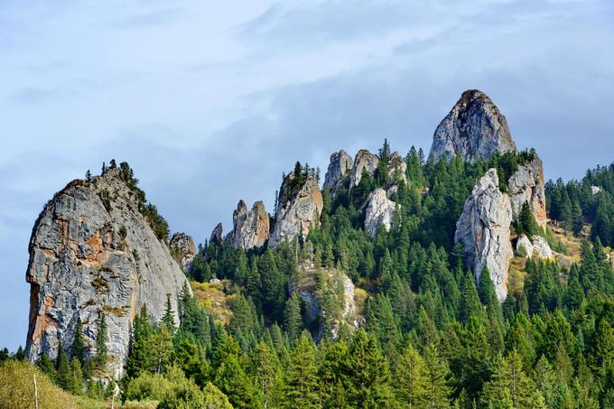 则岔石林石碌曲县的三大著名旅游景区之一,也是甘南自治州乃至甘肃省