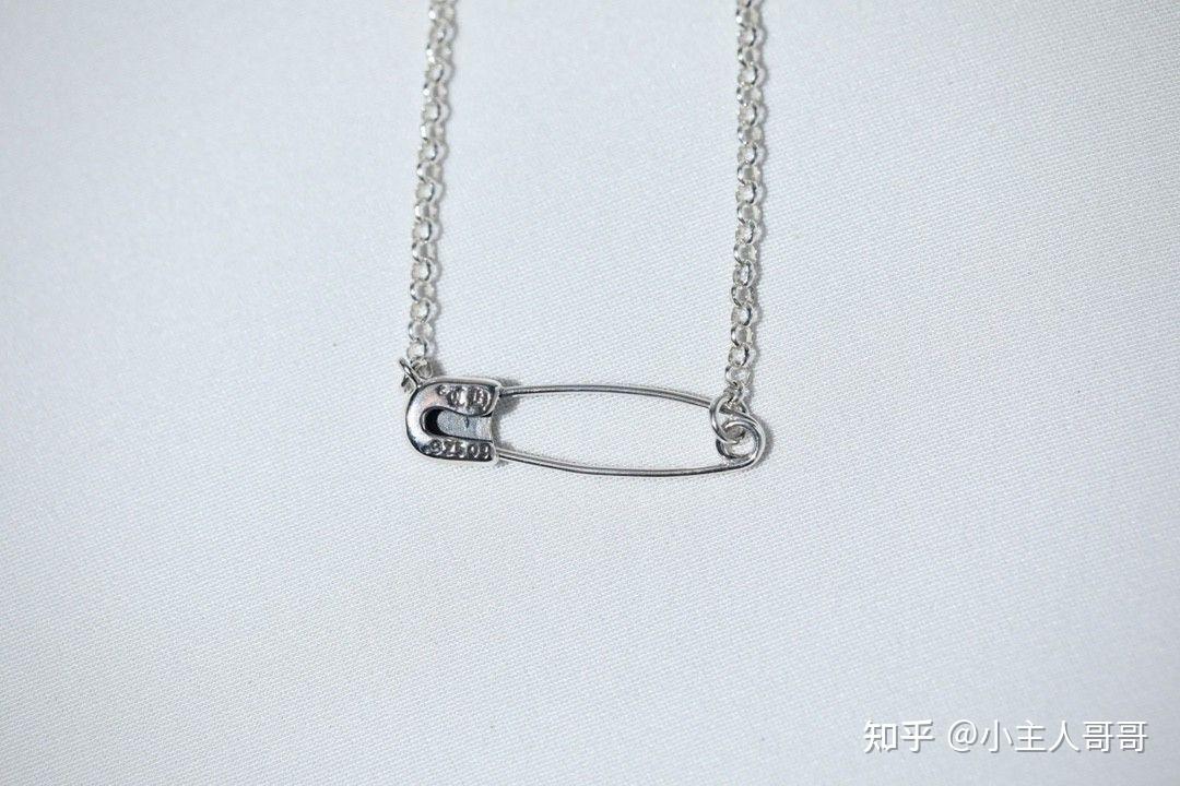 克罗心别针款锁骨项链 - 知乎