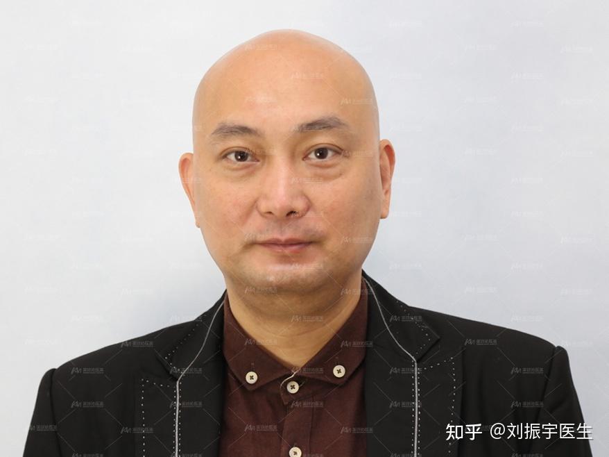 这到底是眼袋还是泪沟还是都有