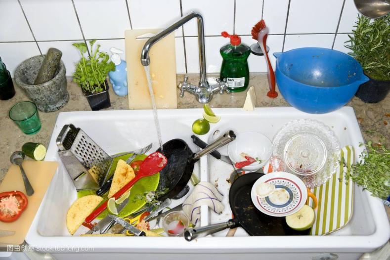 之前的厨房太乱了新房子装修选什么橱柜好