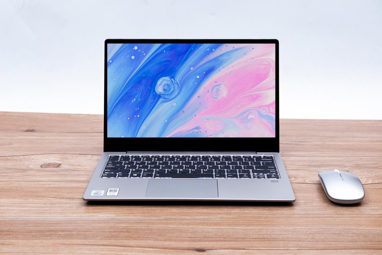 联想小新air13瑕瑜互见