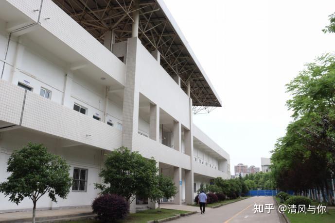 什么是轻工业 v2-bdf96a5c8daa61c54a1fe16855f0a588_r.jpg