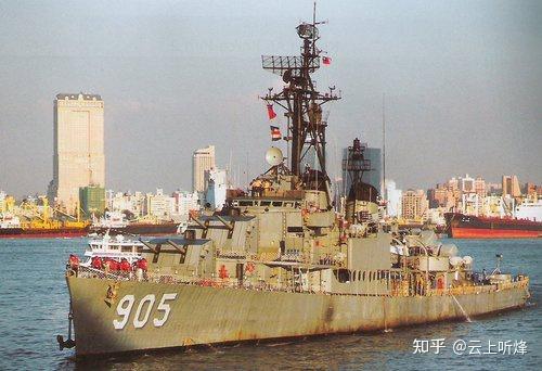 "岳阳"号是台湾地区海军接收的美制"艾伦·萨姆纳"级驱逐舰基本型