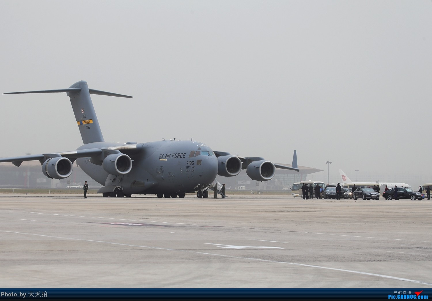 从理论角度看阿富汗人的扒飞机行为有成功的可能性吗? - 知乎