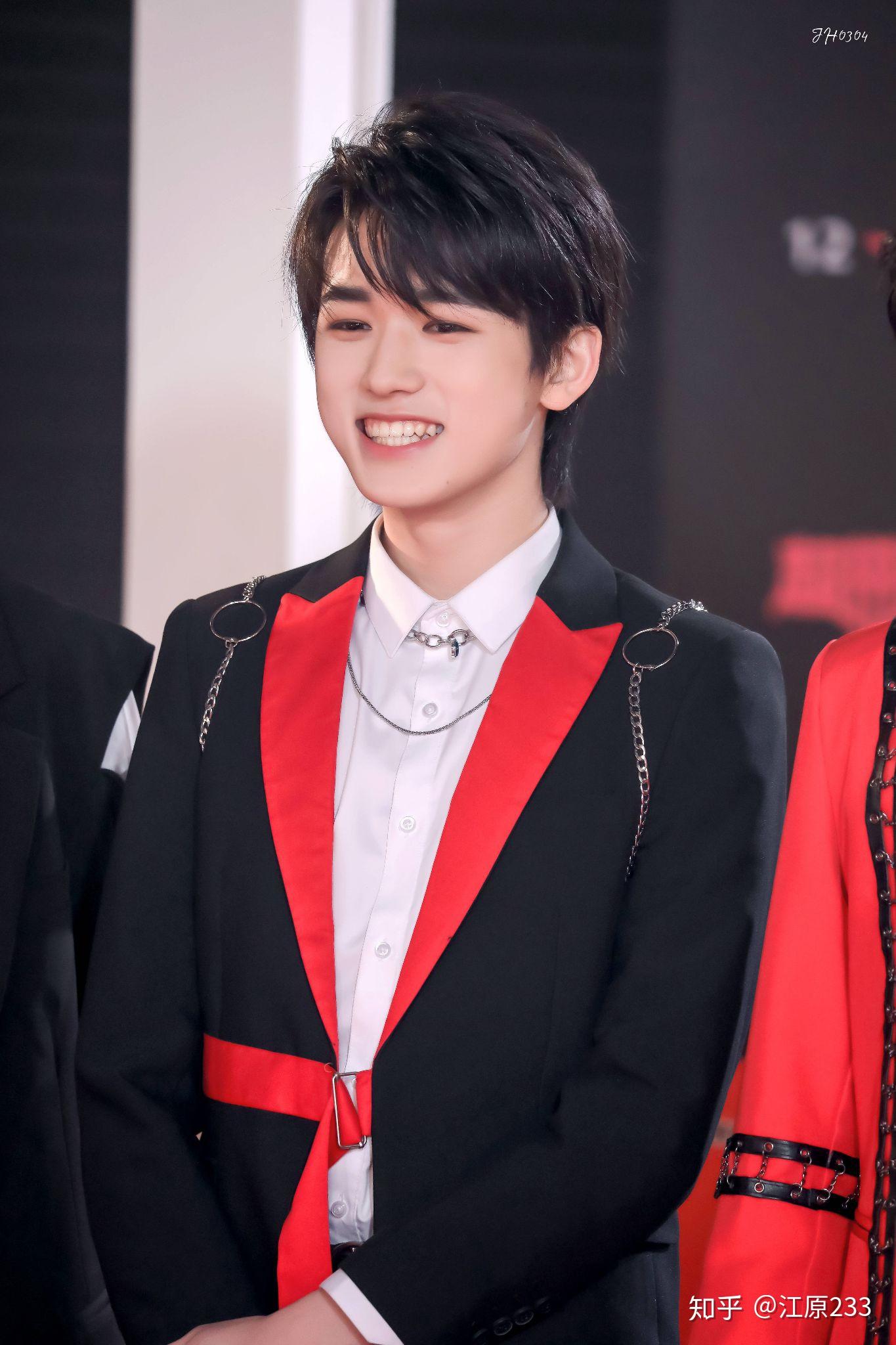 有哪些宋亚轩神仙的手机壁纸呢