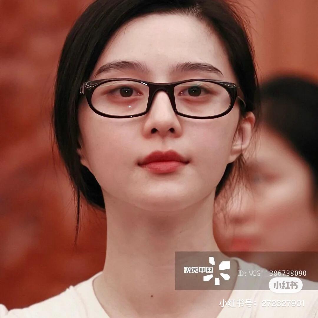 拥有一双天生的桃花眼是怎样的体验?