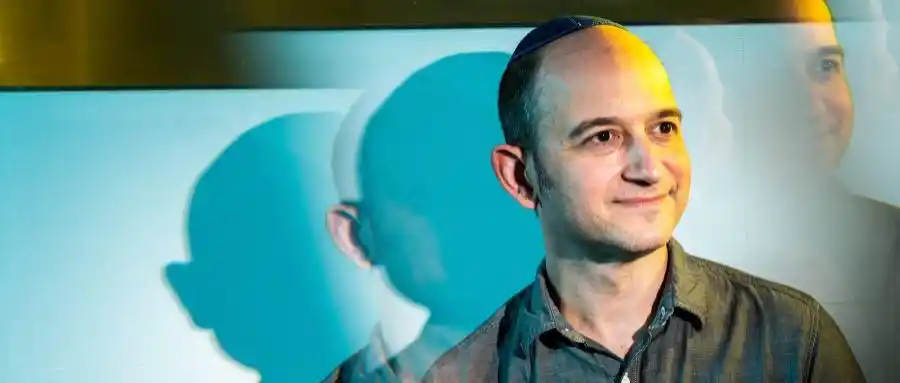 谷歌 Gemini 负责人 NoamShazeer 赴 OpenAI，对两家公司有何影响？