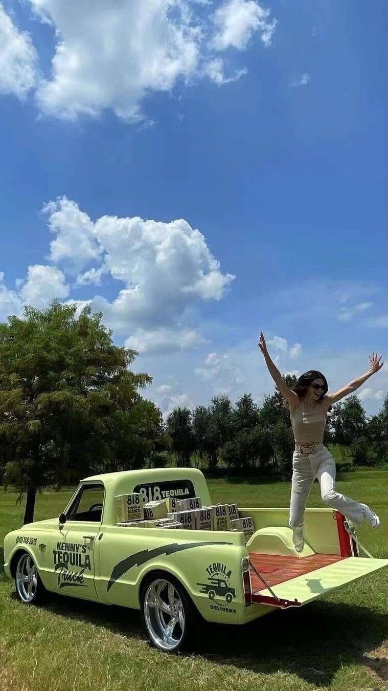 有没有肯豆的壁纸啊全身的那种