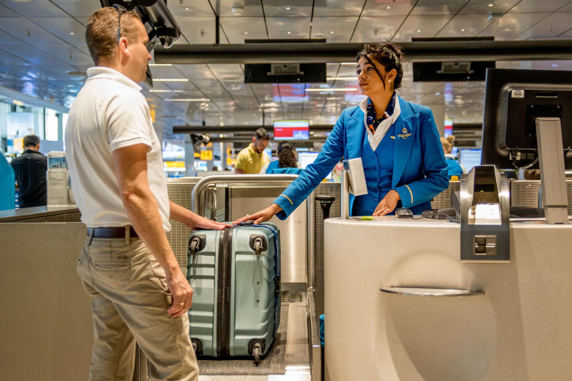 小贴士如何在机场行李传送带上尽快拿到自己的行李