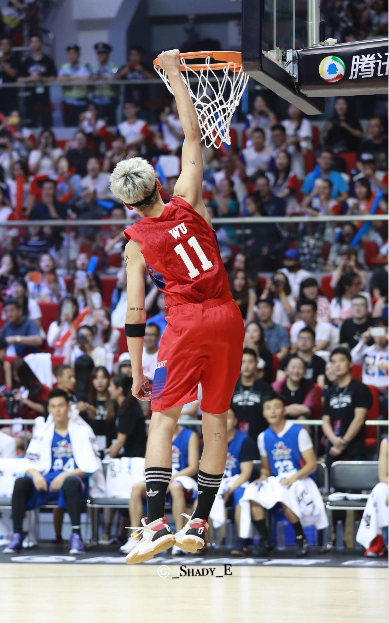 如何看待蔡徐坤的篮球水平