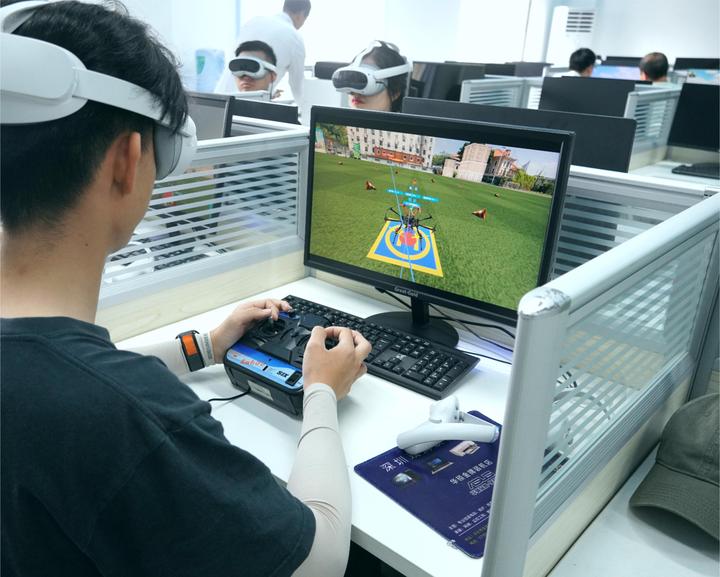 让飞行不再遥远,让学习不再枯燥:VR无人机培训系统上线啦! - 知乎