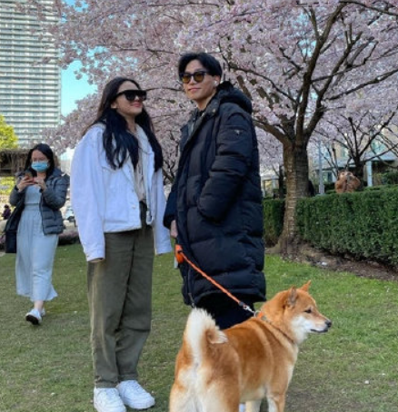 这些年陈坤和儿子相处和谐愉快,名义上是父子,实则更像兄弟朋友.