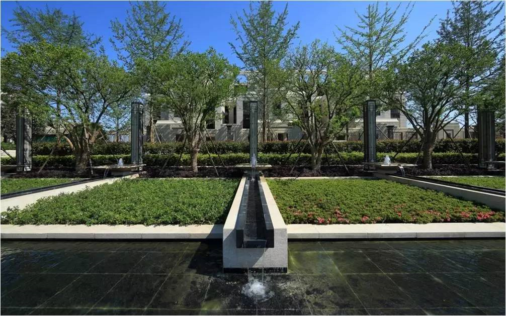 高端豪宅前滩南宝华源墅二期约165㎡上叠及209㎡联排中间套税费各付