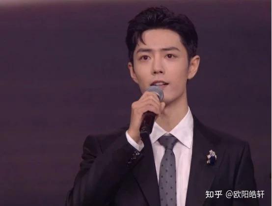 微博之夜杨紫肖战结束离场 v2-befc3ad5be8ecdb3308f5fbb4ab74e28_r.jpg