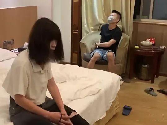 女大学生"私人伴游",要求身材丰满能陪睡?接单女孩:逃课也要做