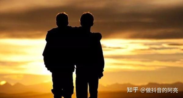 抖音优秀文案抖音容易上热门的标题句子(一万条抖音热门标题文案，谁用谁热门，赶紧收藏吧)