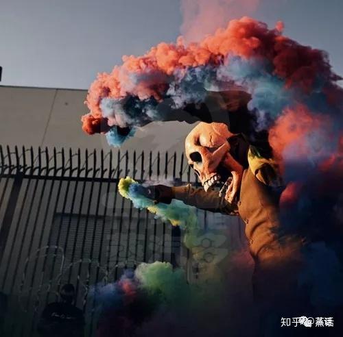 狂拽炫酷电子烟不能及的彩色烟雾图赏