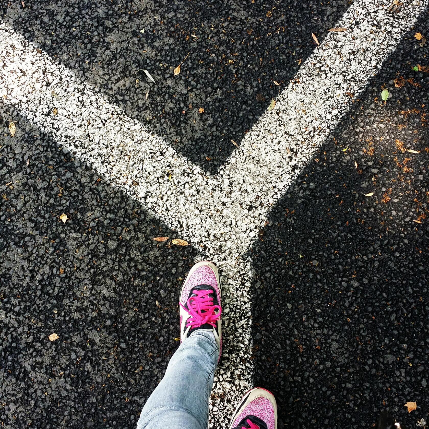 找工作是工资重要还是未来的发展前景更重要