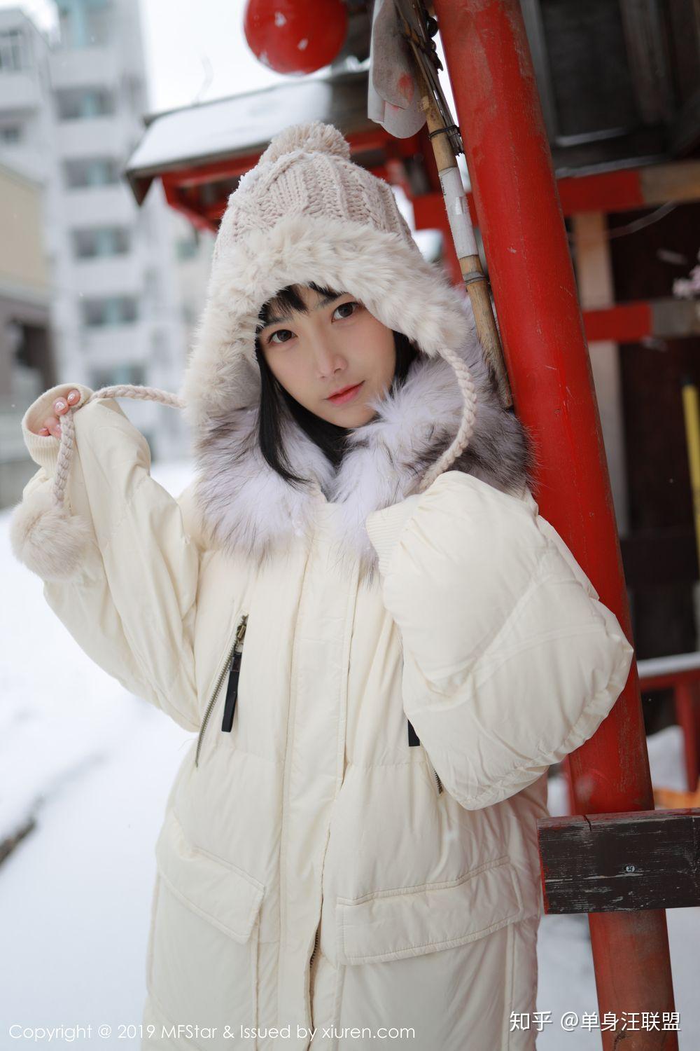 女神微微一笑很倾城徐微微