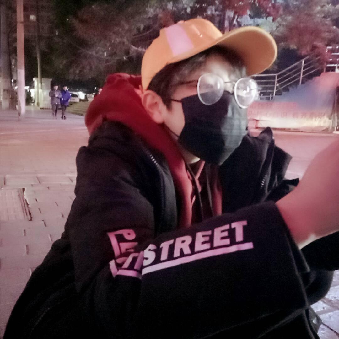 什么样的男生最不好追 v2-bf85611940c40ac70ce8a18f5364717e_r.jpg