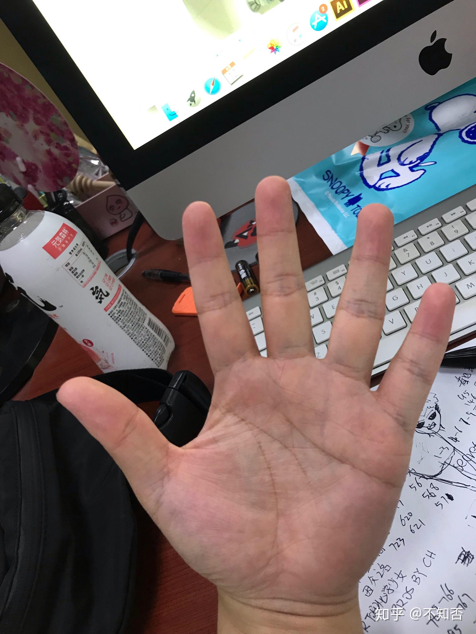 男人手小是一种怎样的体验? - 知乎