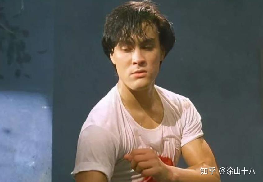 风光后意外去世的13位明星全都没有活过40岁多位死因成迷