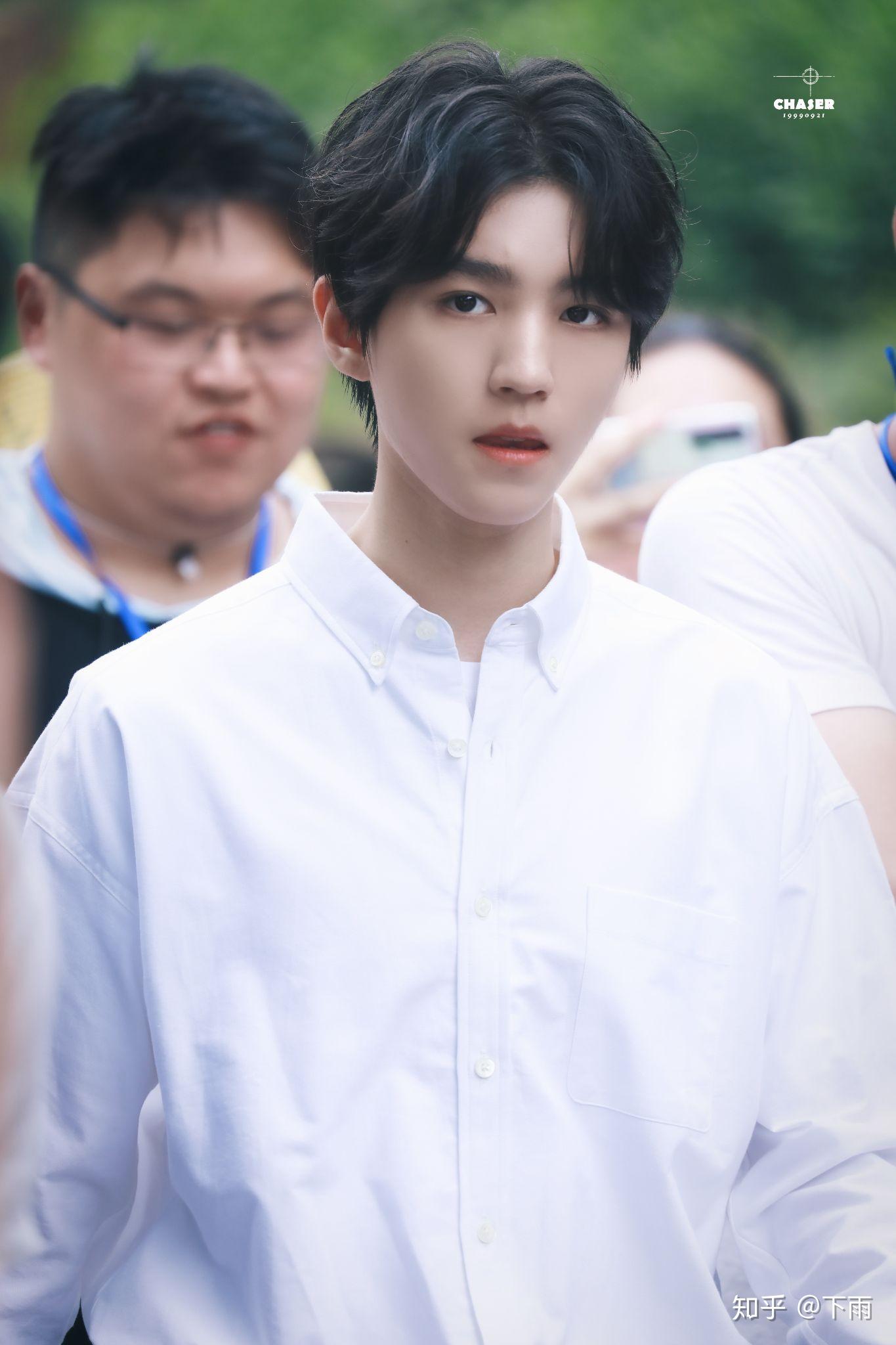 如何分析王俊凯的长相趋势? - 知乎