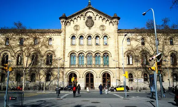 西班牙名校攻略巴塞罗那大学全国第一的公立名校