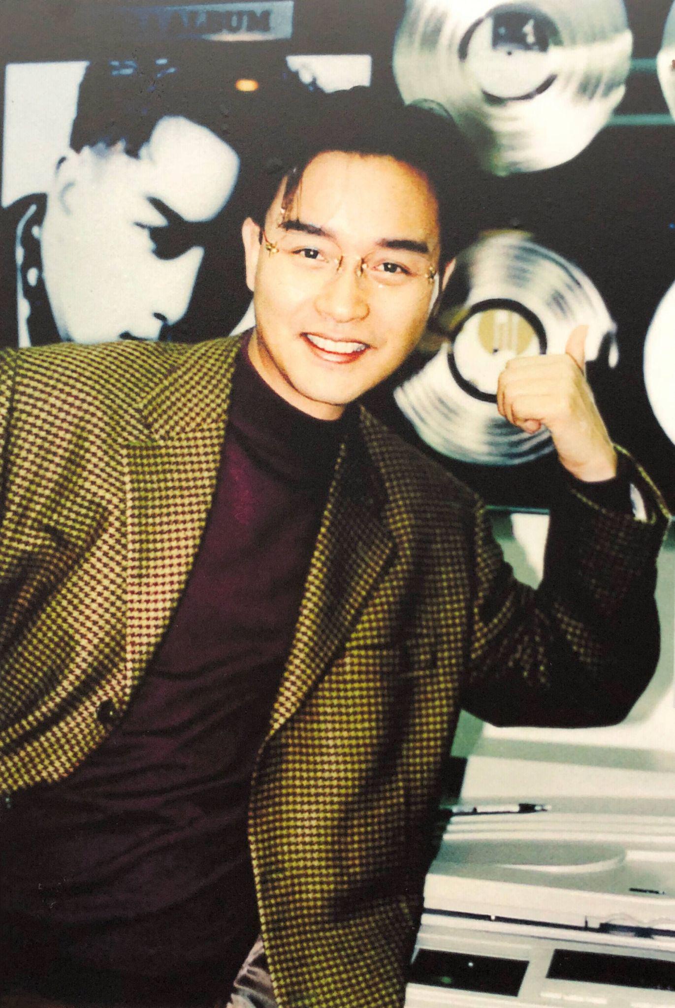 如何评价张国荣的穿搭