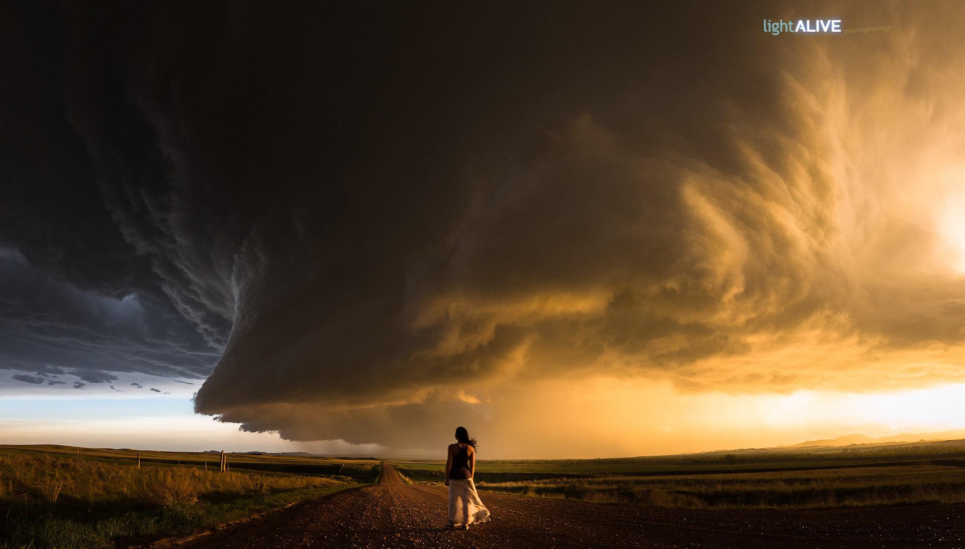 有没有一张图片能显示人类的渺小和大自然(或太空)的庞大? - 知乎