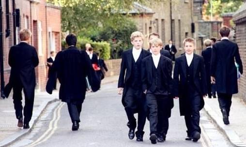 为什么贵族富豪大多喜欢把子女送到英国接受精英教育
