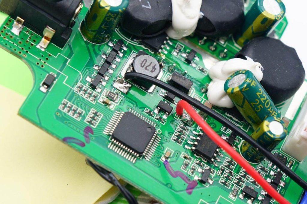 拆解报告:carku卡儿酷多功能汽车应急启动电源epower-168 - 知乎