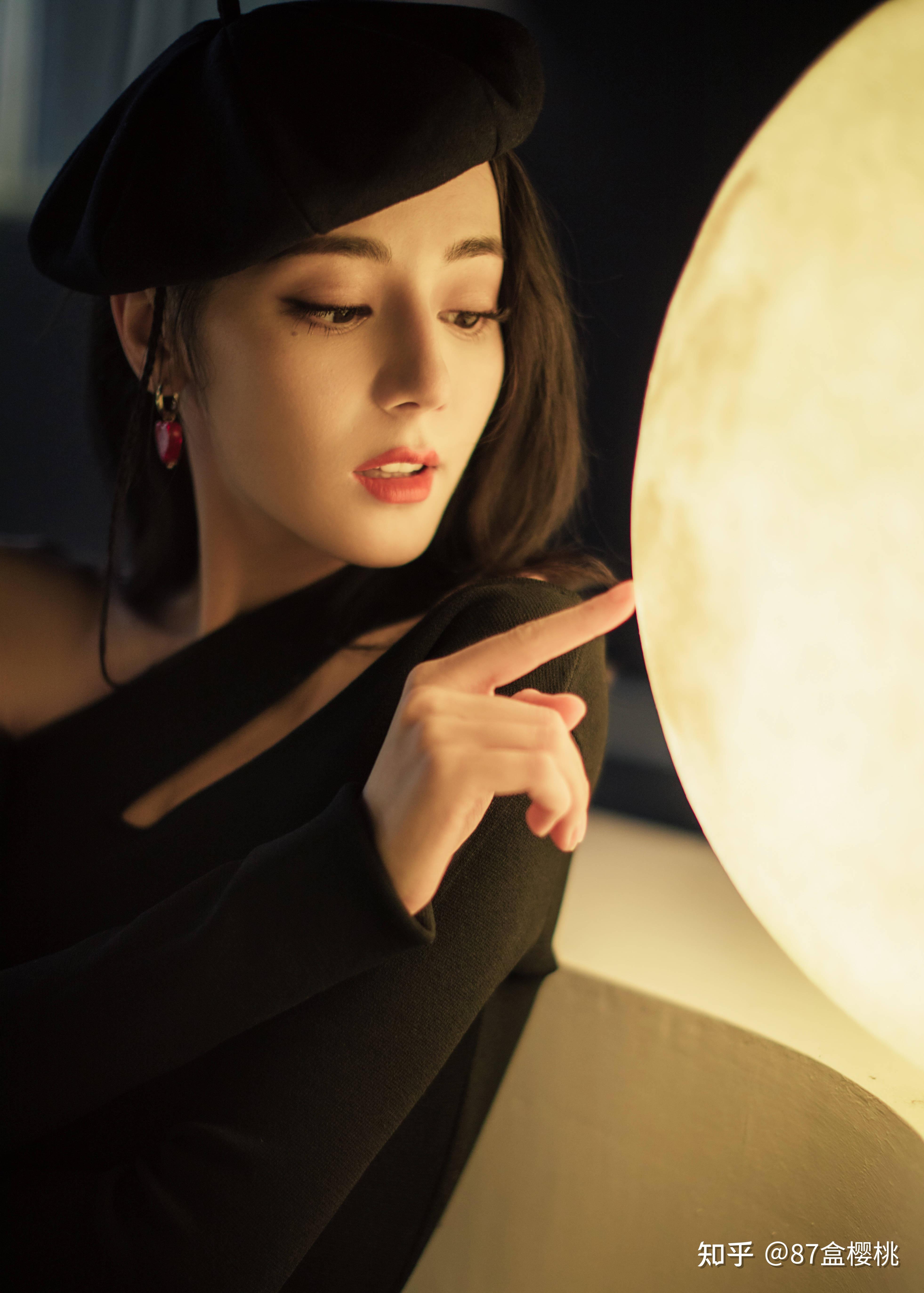 如何评价迪丽热巴的浓颜系长相