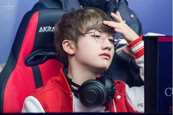 skt官方宣布正式与小花生解约lpl俱乐部敞开大门准备迎接