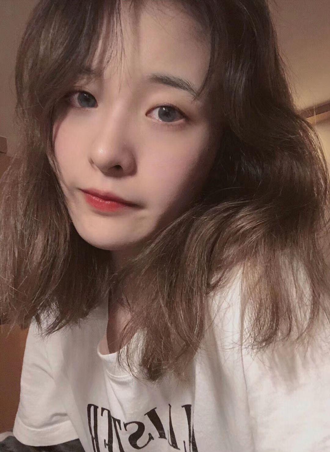 女朋友很漂亮是怎样的体验?