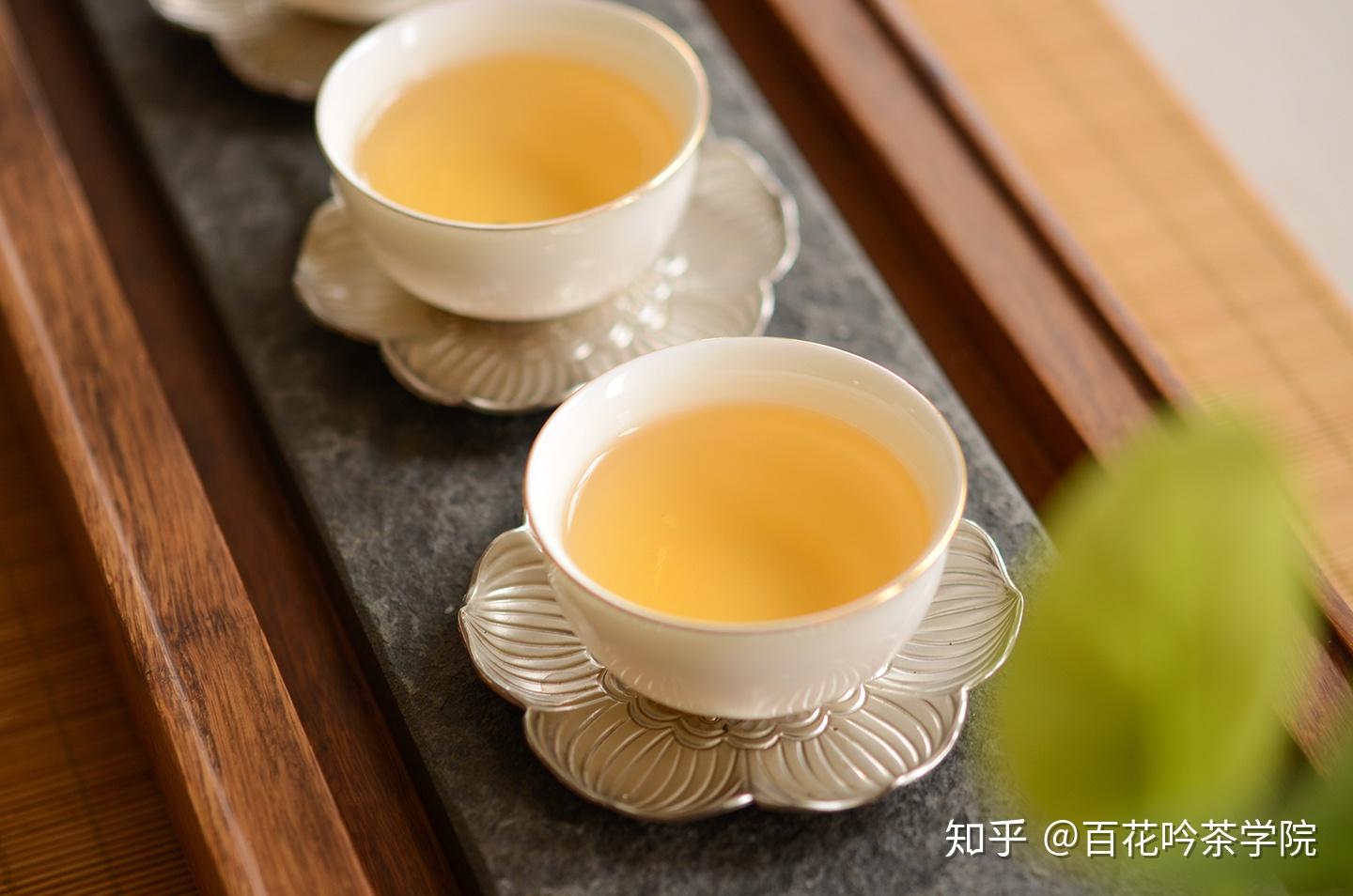 了解更多关于普洱茶冲泡,品鉴,储存等专业知识,可关注知乎号"百花吟茶