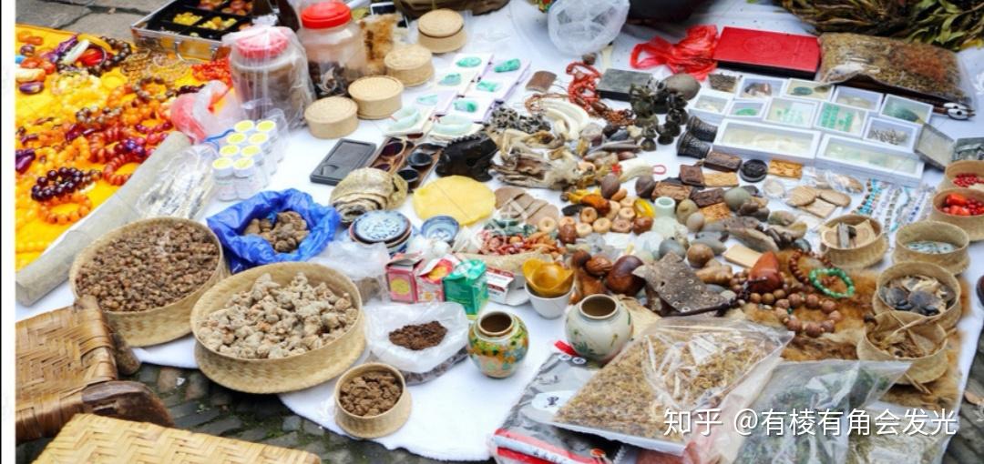 我们能不能为摆地摊的人提供一些有价值的产品和服务,这是值得思考的