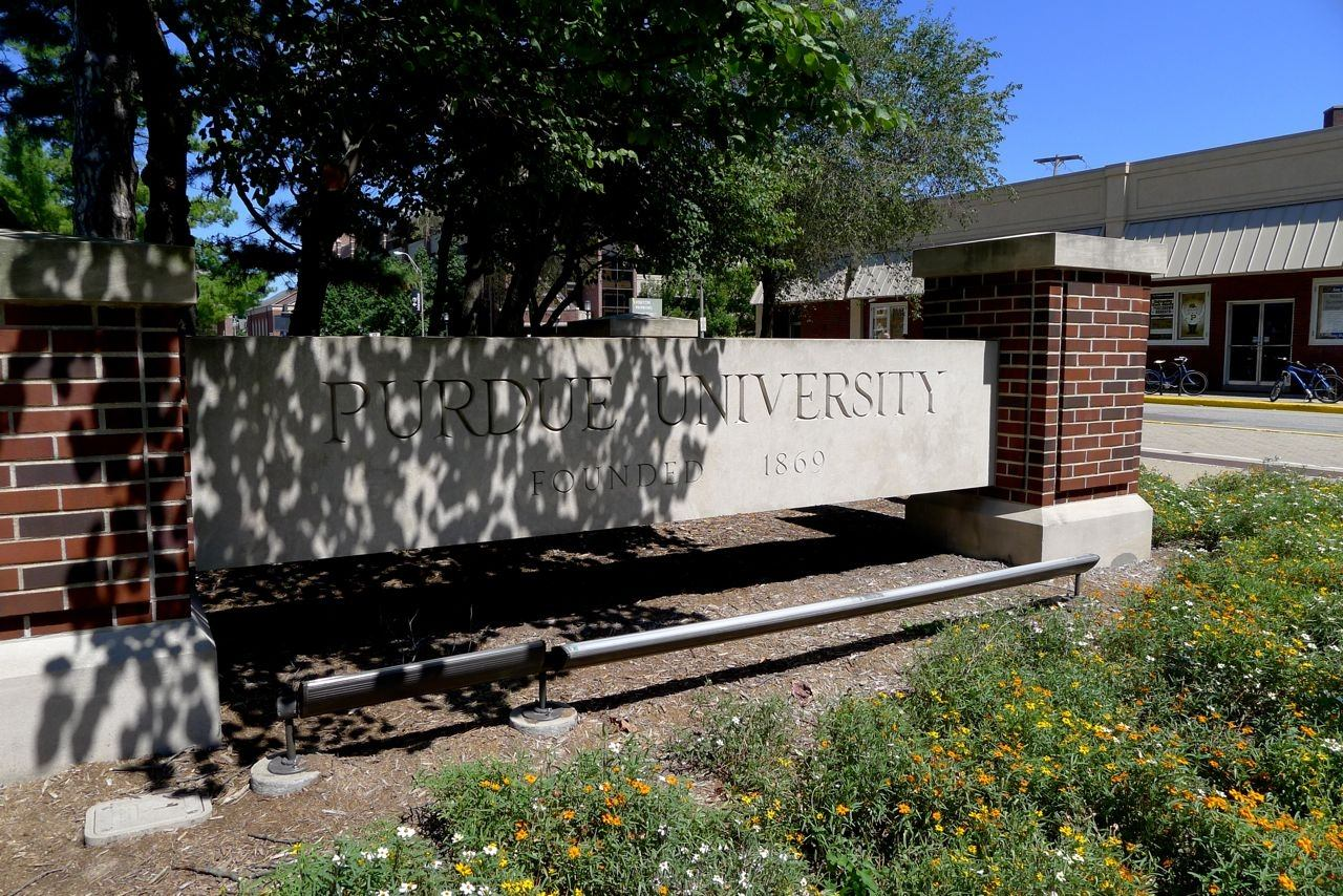 水利水电女想考研国外哪所学校好