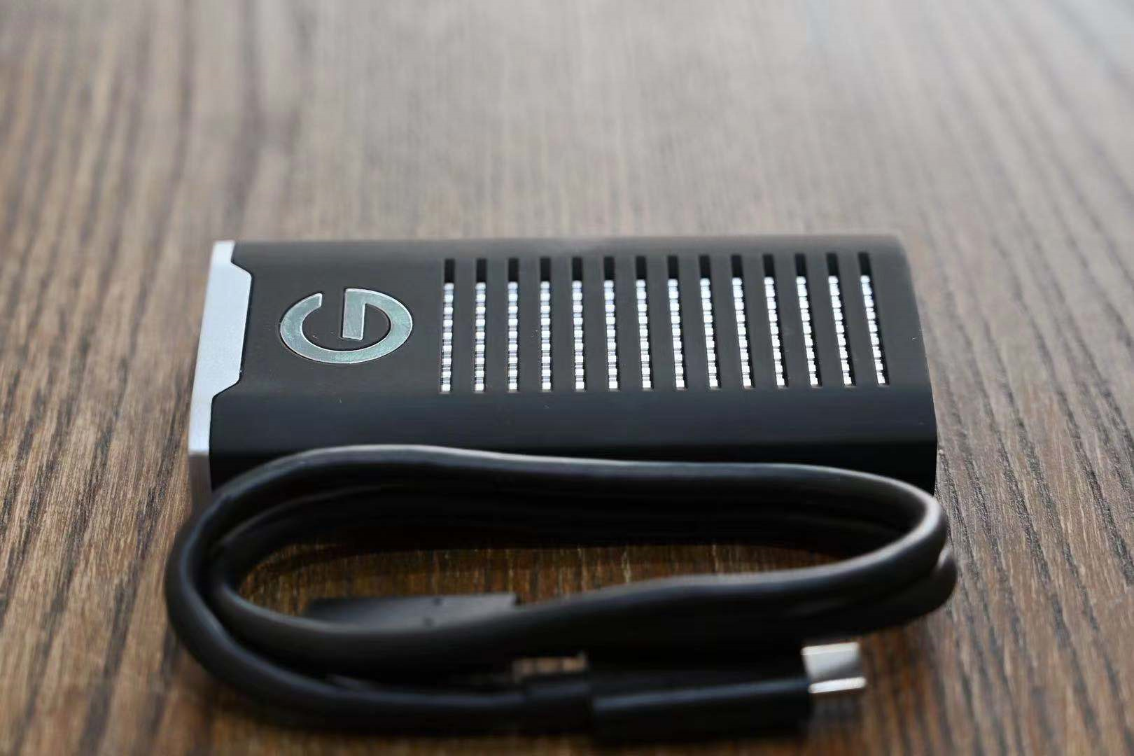 闪迪大师极客系列移动固态硬盘有g-drive ssd和g-drive pro ssd可选