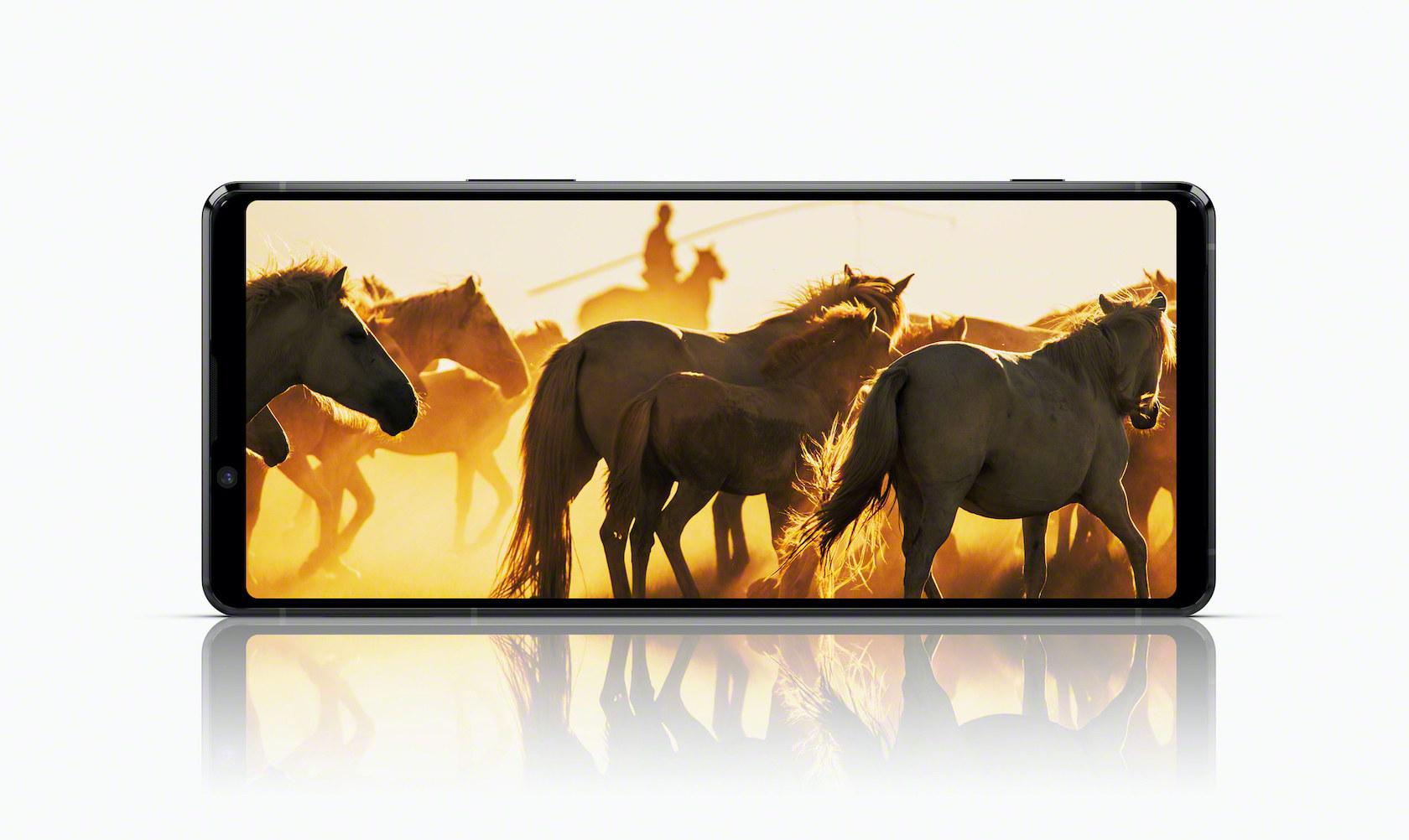 索尼首款5g旗舰手机xperia1ii采用蔡司镜头