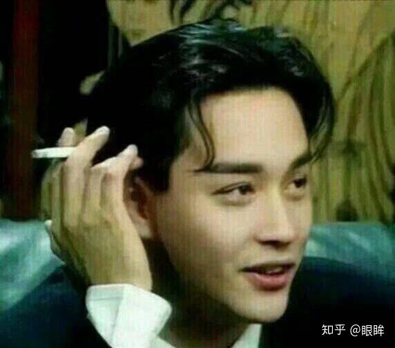 如何像张国荣这么帅气的抽烟?