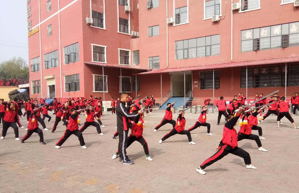 少林武术暑假班（少林寺武术暑假班） 少林武术暑假班（少林寺武术暑假班）《少林寺武校暑期班》 武术资讯