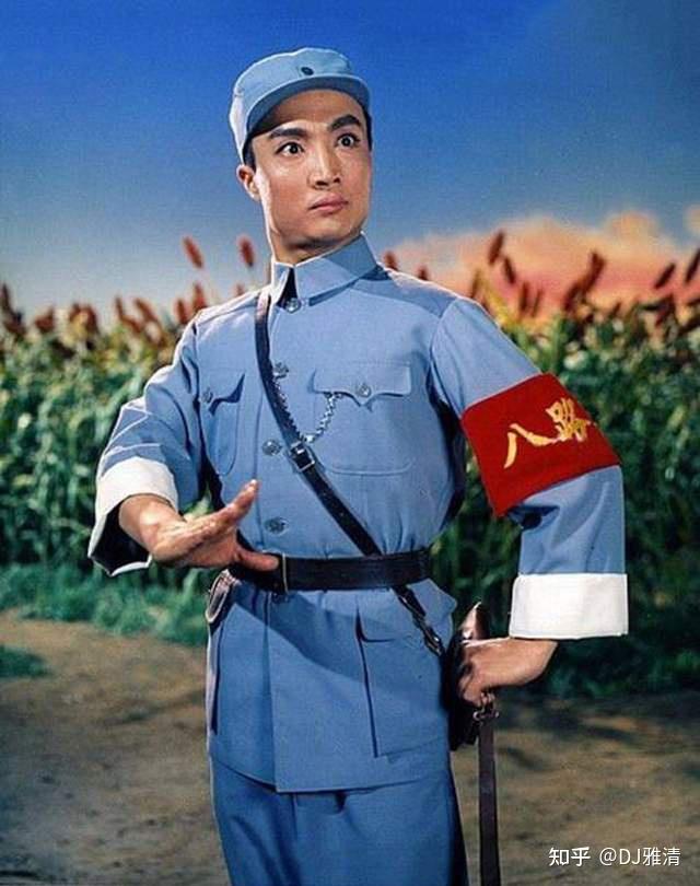 求解京剧中的服装装束,配饰,尤其是长靠武生的扮相的详细解析? - 知乎