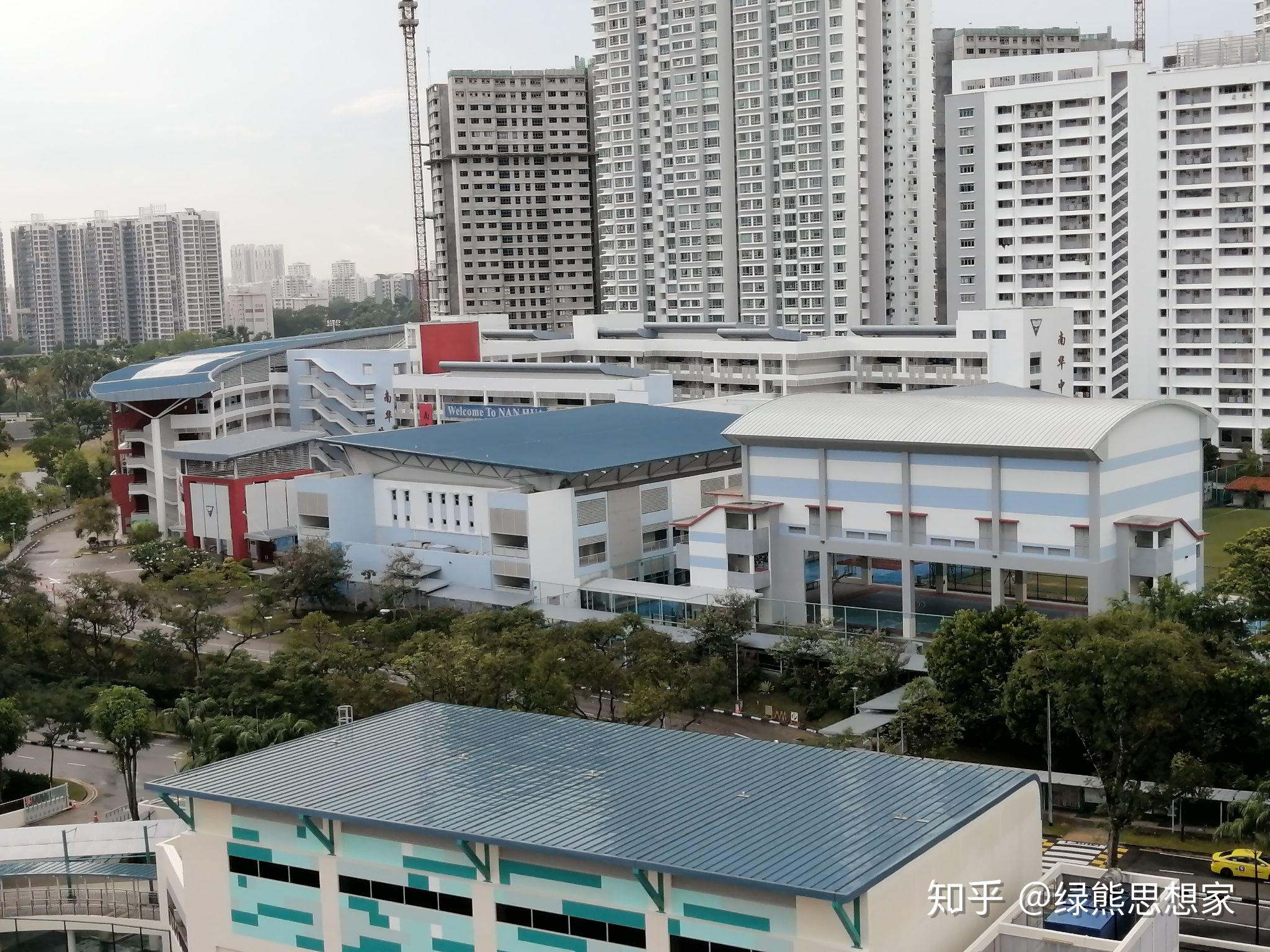 sm1跟aeis哪个困难新加坡南华中学好吗